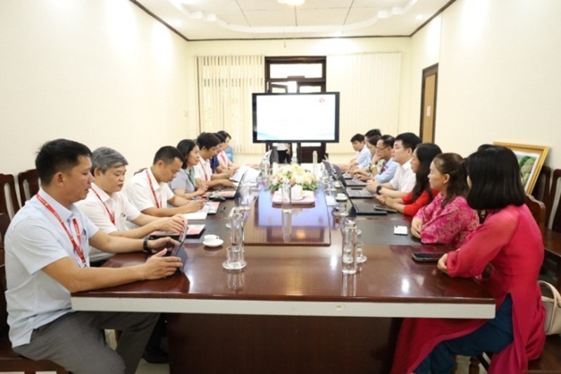 Trường Cao đẳng Sơn La thăm và làm việc với Trường Cao đẳng Huế
